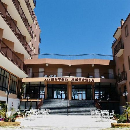 Astoria Hotel Pesaro Exterior photo