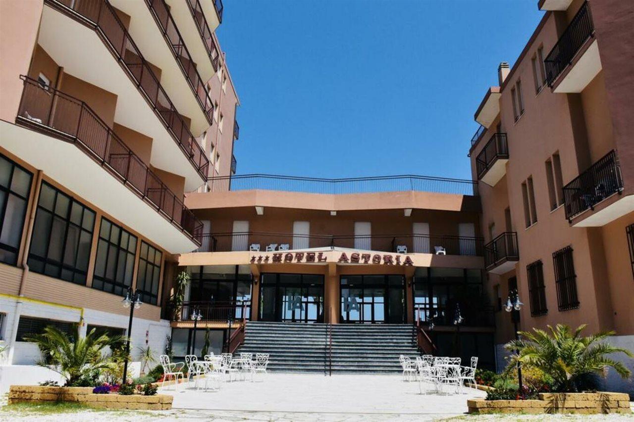 Astoria Hotel Pesaro Exterior photo